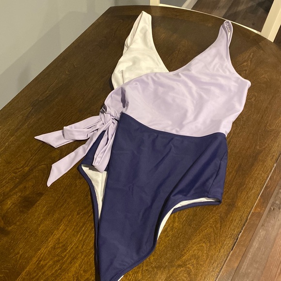 Cupshe Swim Cupshe Color Block Swimsuit Poshmark